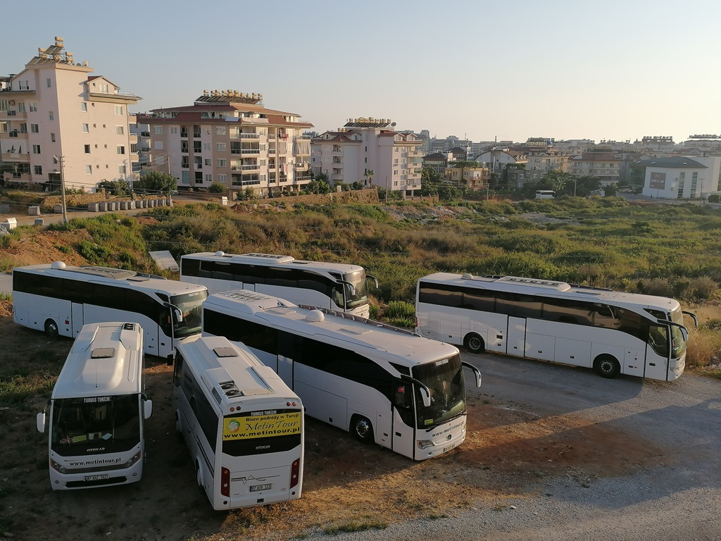 Biuro Podróży Metin Tour w Turcji autokary (4).jpg